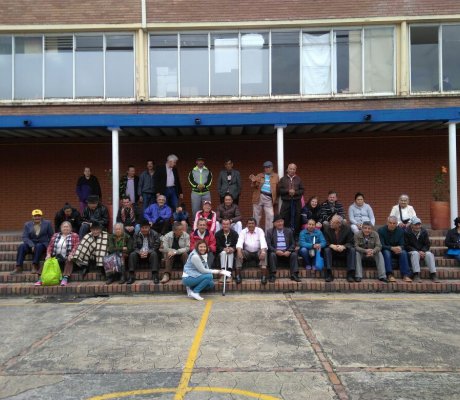 Construimos redes de amistad y conocimiento mutuo con las personas mayores de la localidad